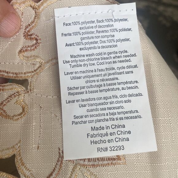 Autumn Leaf Table Runner NWOT - Picture 6 of 8